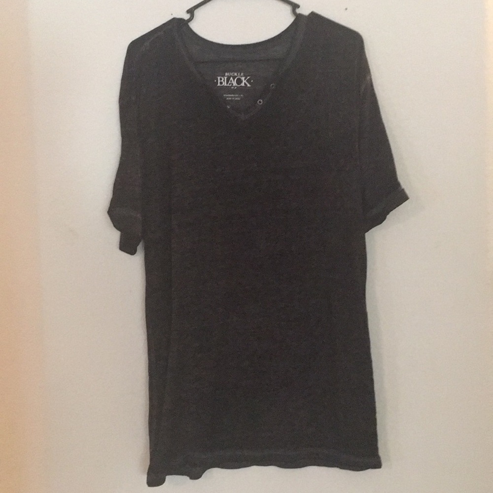 Men’s vneck shirt Buckle XL